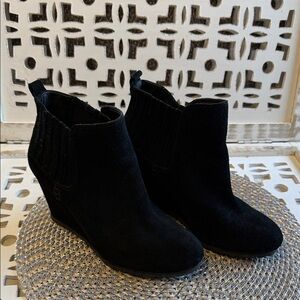 Gianni Bini Black Ankle Booties